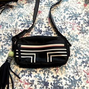 Gently used authentic Tory Burch crossbody